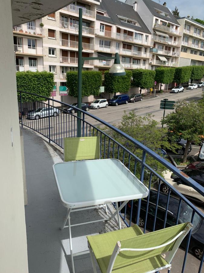 Au Coeur De Lisieux 83 M2 Et Vue Sur La Basilique Apartment Bagian luar foto