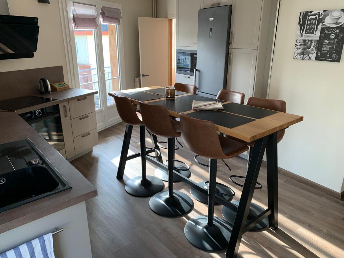 Au Coeur De Lisieux 83 M2 Et Vue Sur La Basilique Apartment Bagian luar foto