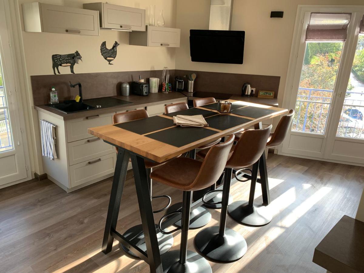 Au Coeur De Lisieux 83 M2 Et Vue Sur La Basilique Apartment Bagian luar foto